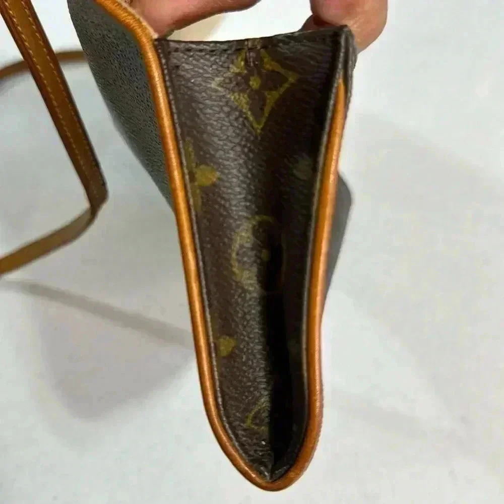 Louis Vuitton Pouchette Twin GM Authentic EUC LV Monogram Leather w/ dust bag - Picture 10 of 17